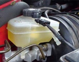 Houston Mercedes Benz Fluid Flush Service | Lucas Auto Care